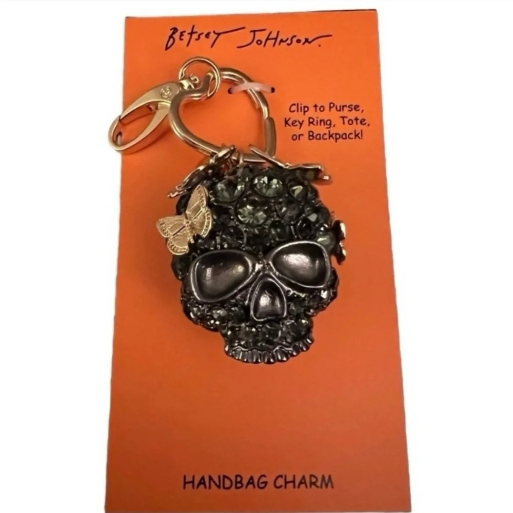 🦋▪️BETSEY JOHNSON▪️ Butterfly-Covered Black  Skull Bag Charm Keychain
